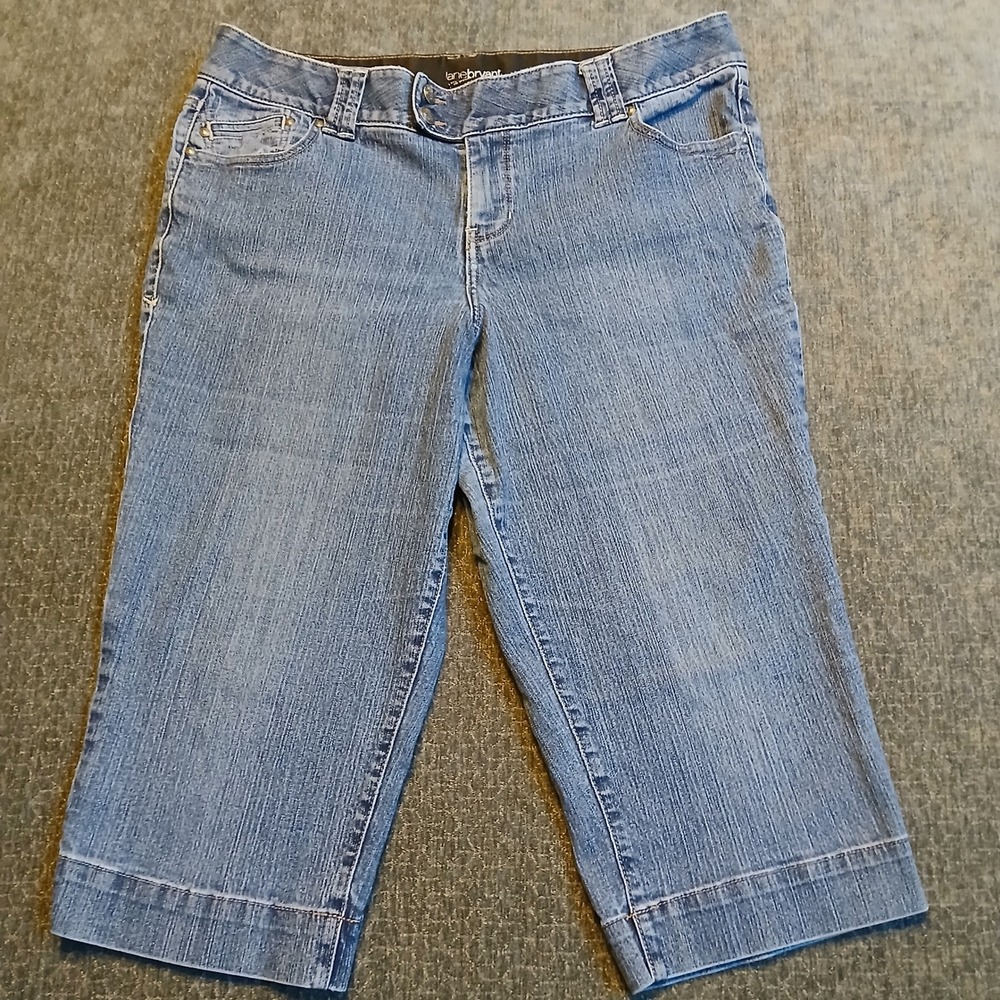 Lane Bryant Blue Denim Capri Jeans Size 16 Medium Wash Stretch Cropped Pants